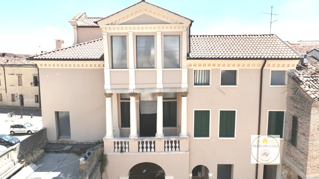 Whispers of the Veneto: A Restored 18th-Century Palazzo in Este’s Heart