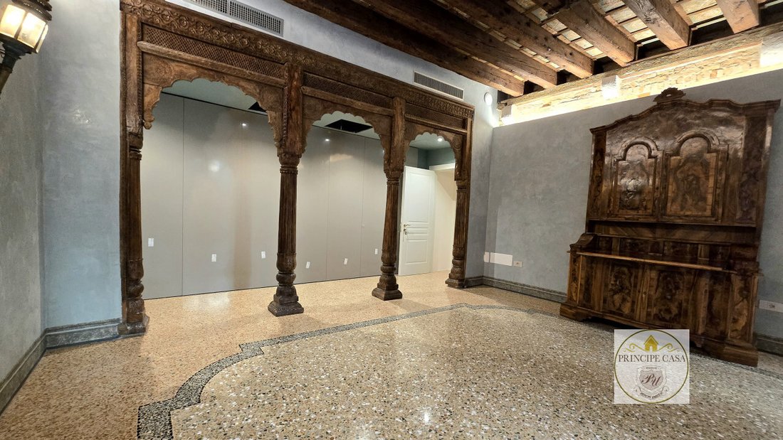 Apartment in Saint Paul, Venice, Italy 3 - 15246176