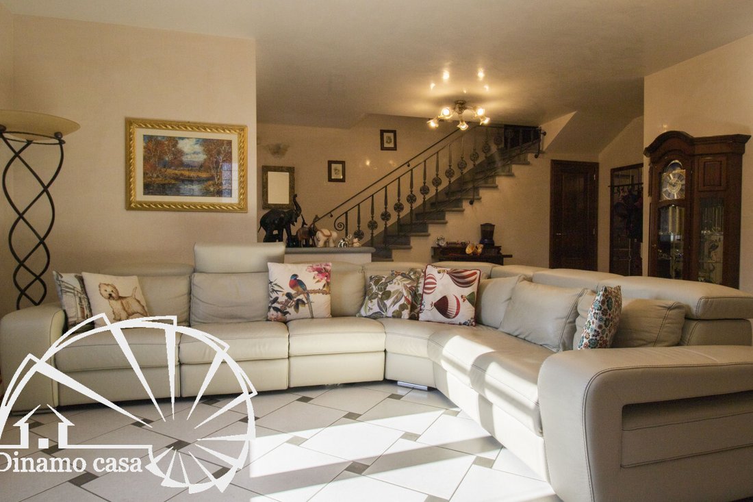 House in Poggio a Caiano, Tuscany, Italy 3 - 15306562