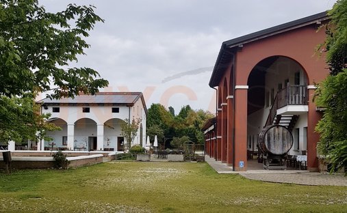 Farm Ranch in Caltana - Caselle - Sant'Angelo, Santa Maria di Sala, Veneto 1