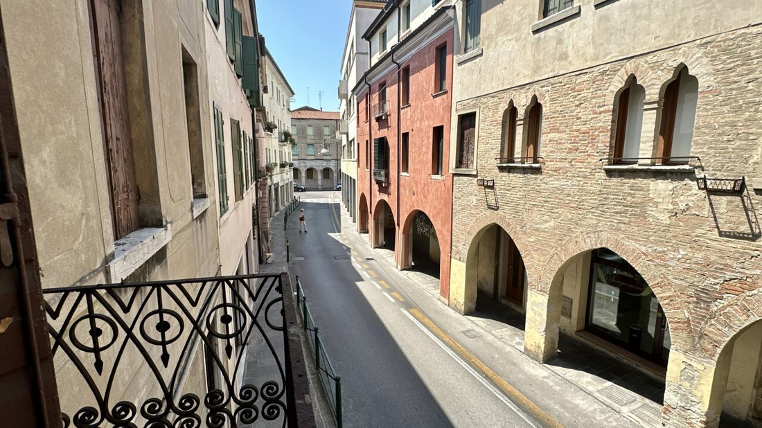 Whispers of La Serenissima: A 19th-Century Palazzo Awaits Its Renaissance in Treviso’s Heart