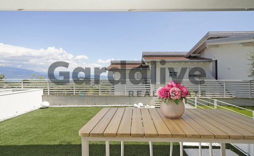 Appartamento a Polpenazze del Garda, Lombardia, Italia 1