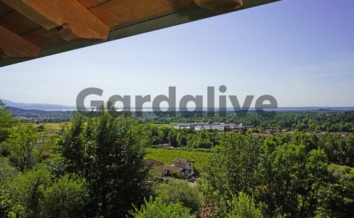 Villa in Polpenazze del Garda, Lombardy, Italy 1