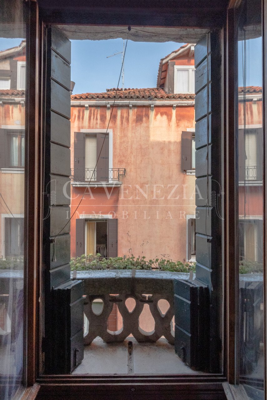 Apartment in Saint Paul, Venice, Italy 3 - 13712627