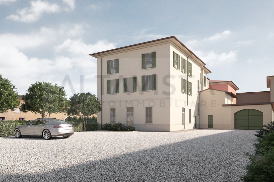 A Renaissance Dream in Lombardy: Brescia Palace’s Hidden Courtyard