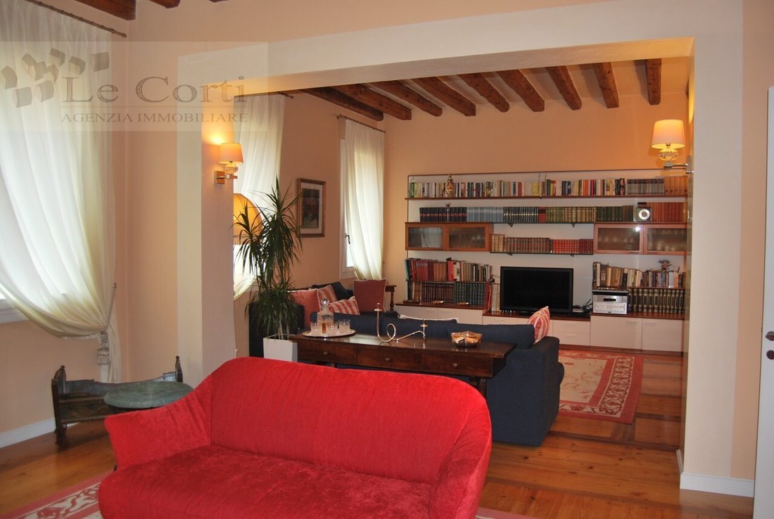 A Palladian Dream in Veneto’s Golden Heart – Lonigo’s Noble Palace Awaits - 5