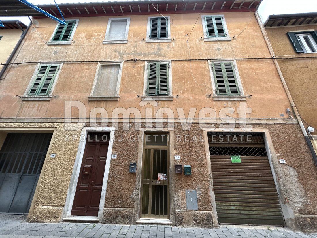 Palazzetto dei Sogni: A Tuscan Jewel Awaiting Its Renaissance in Orbetello’s Heart