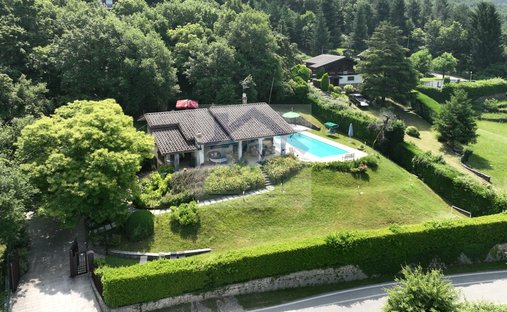 Villa à San Zeno di Montagna, Vénétie, Italie 1