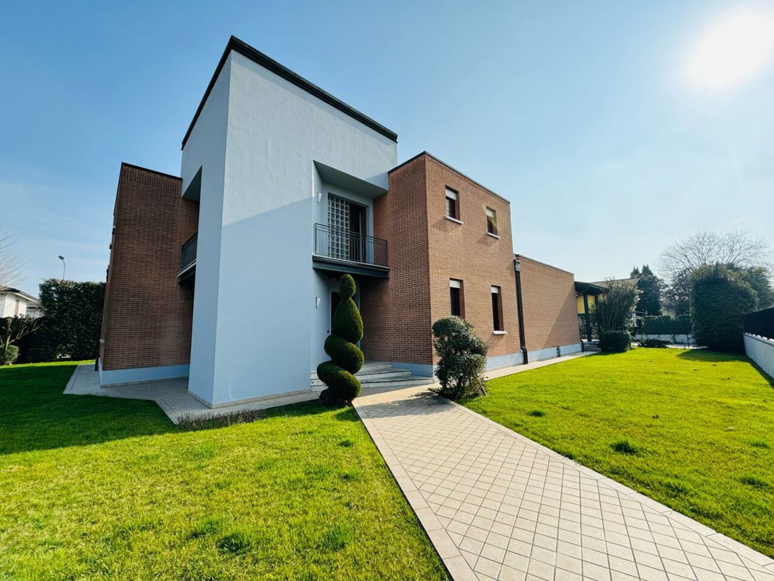 Villa in Calvisano, Lombardy, Italy 5 - 13243325