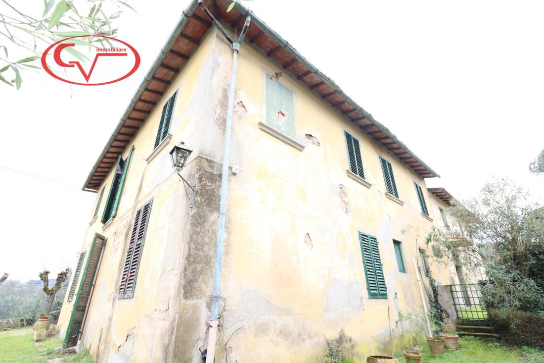Villa in Stadium - Piazza della Repubblica, Montevarchi, Italy 2 - 15668562