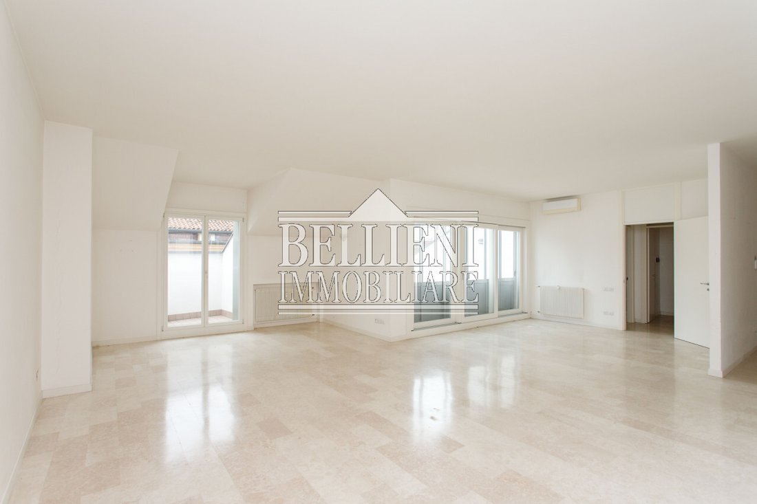 Apartment in Center, Vicenza, Veneto 1 - 12604664