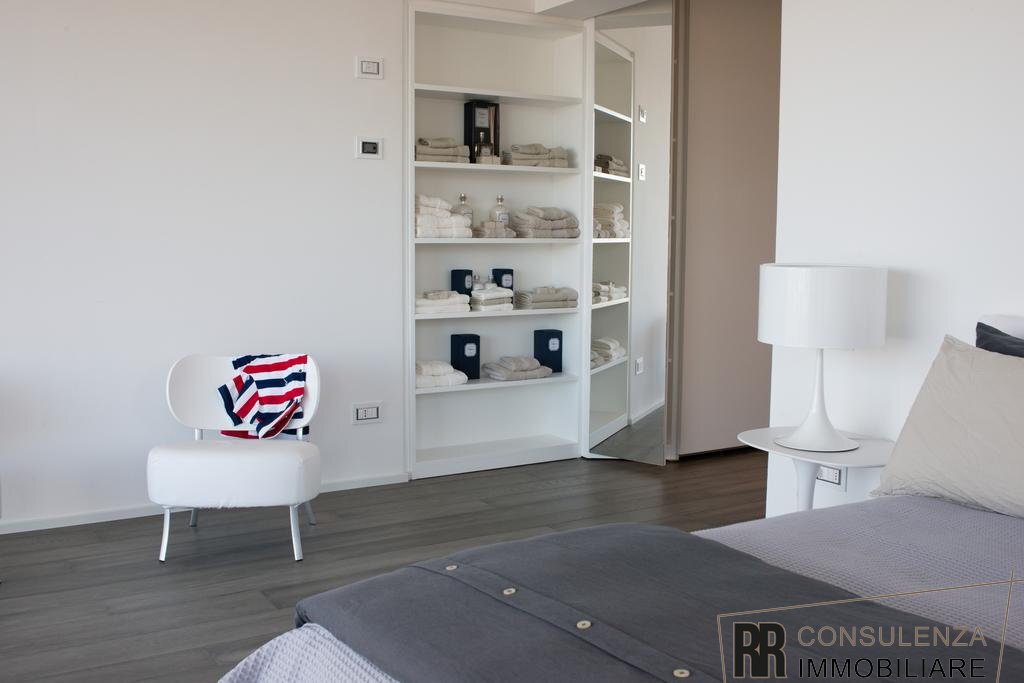 Apartment in Padenghe sul Garda, Lombardy, Italy 5 - 12954757