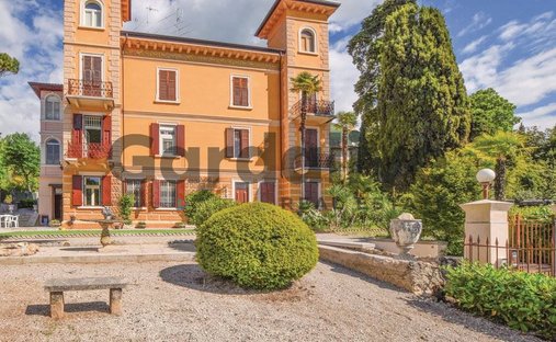 Wohnung in Gardone Riviera, Lombardei, Italien 1
