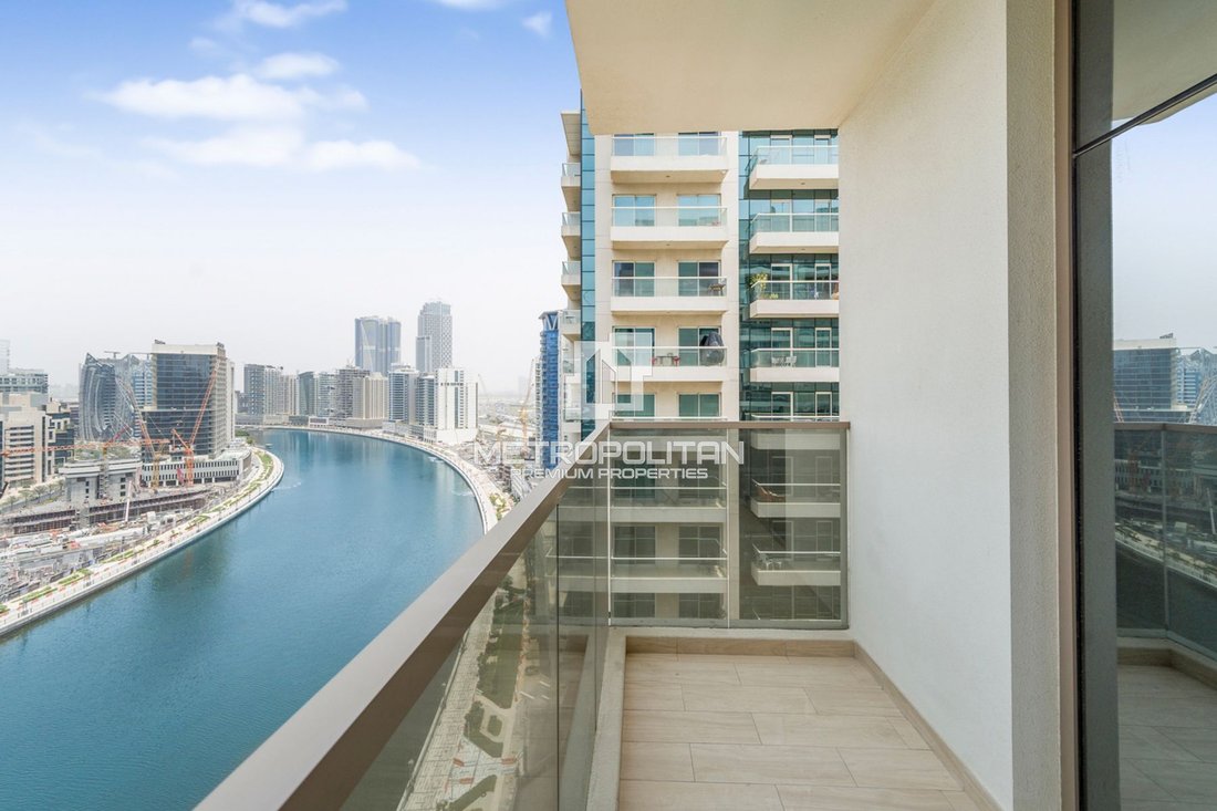 Apartment in Business Bay, Dubai, United Arab Emirates 1 - 16022112