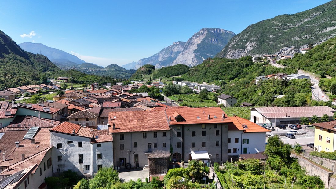House in Historic Center, Trento, Italy 2 - 15712602