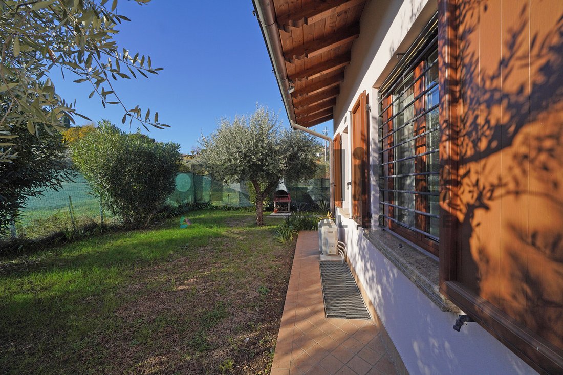 Villa in San Felice del Benaco, Lombardy, Italy 5 - 14762694