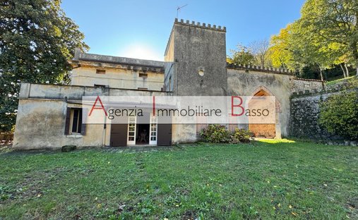 Villa in Montegrotto Terme, Veneto, Italy 1