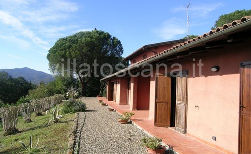 House in Tirli-Vetulonia-Buriano, Castiglione della Pescaia, Tuscany 1