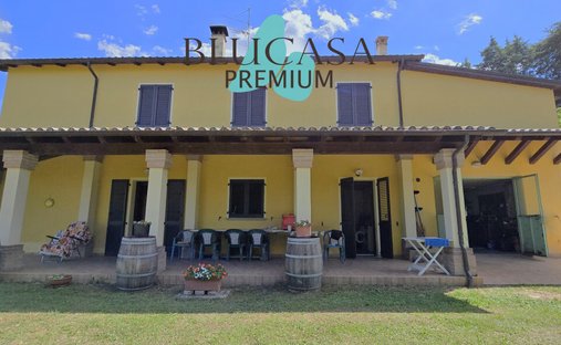 House in Meldola, Emilia-Romagna, Italy 1