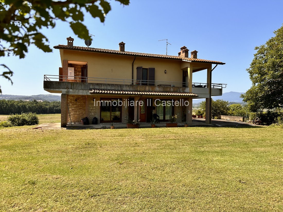 House in Castiglione del Lago, Umbria, Italy 1 - 13419474