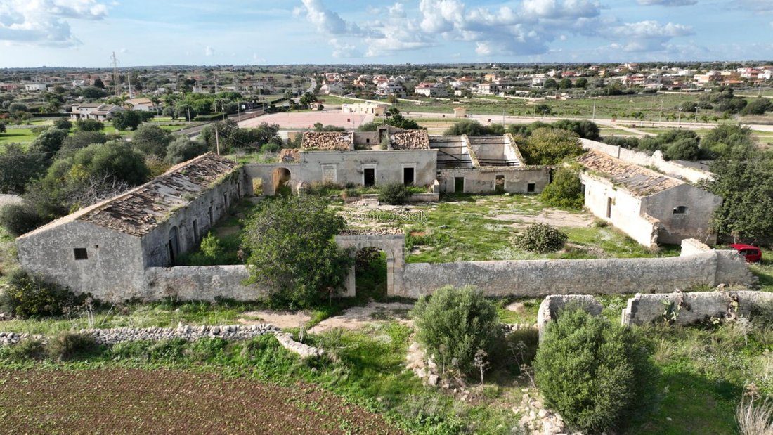 House in Rosolini, Sicily, Italy 1 - 15432850