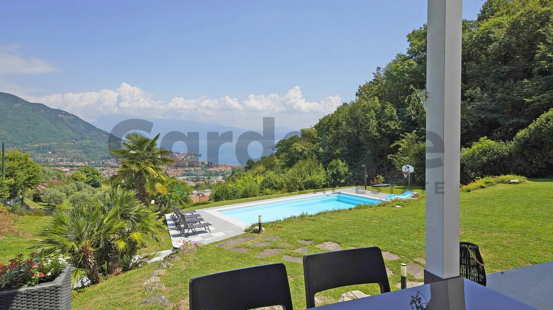 House in Salo, Lombardy, Italy 2 - 15985552
