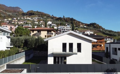 Villa in Riva del Garda, Trentino – Alto Adige/Südtirol, Italy 1
