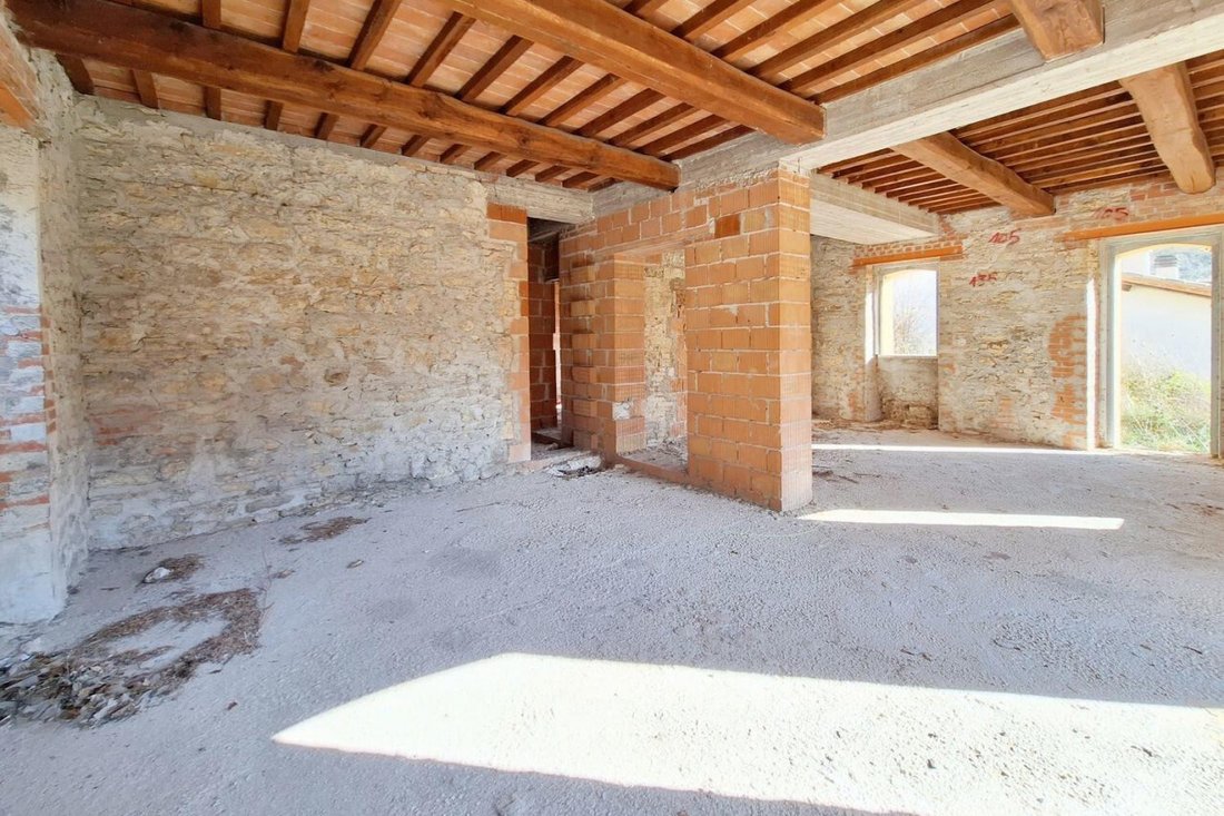 Ravenna’s Unfinished Dream: A Castle Reborn in Umbria’s Whispering Hills