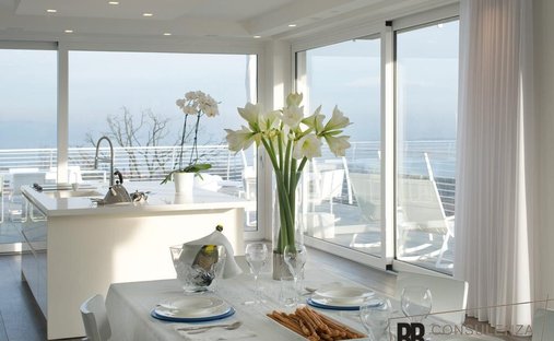 Apartment in Padenghe sul Garda, Lombardy, Italy 1