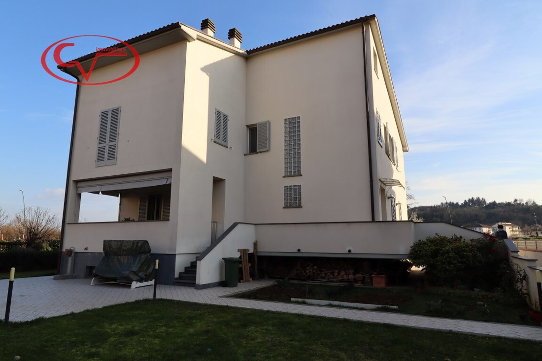 Villa in Vespucci-Marconi, Montevarchi, Italy 1 - 15209226