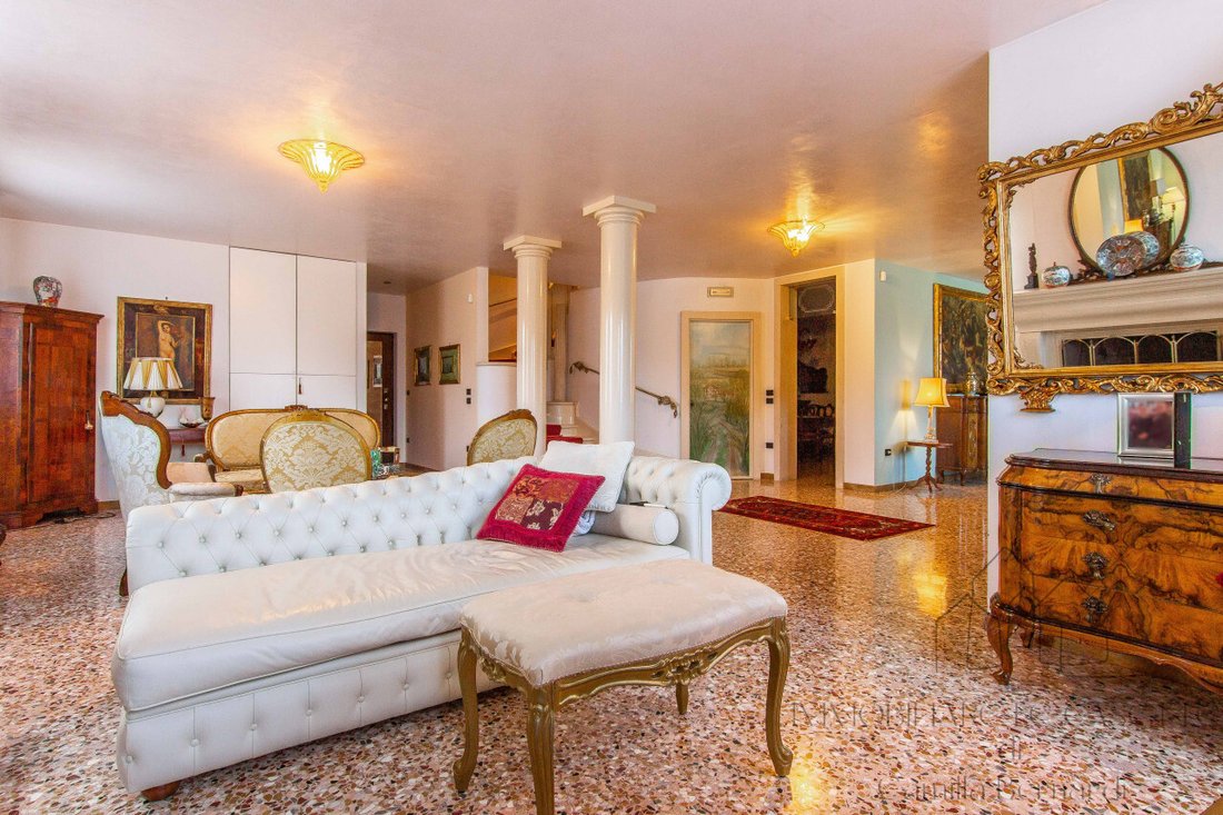 Villa in Legnaro, Veneto, Italy 5 - 15377992