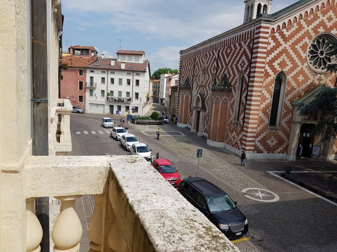 Apartment in Center, Vicenza, Veneto 3 - 15259106
