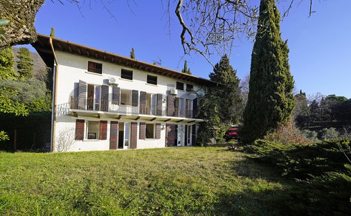 Villa in Gardone Riviera, Lombardei, Italien 1