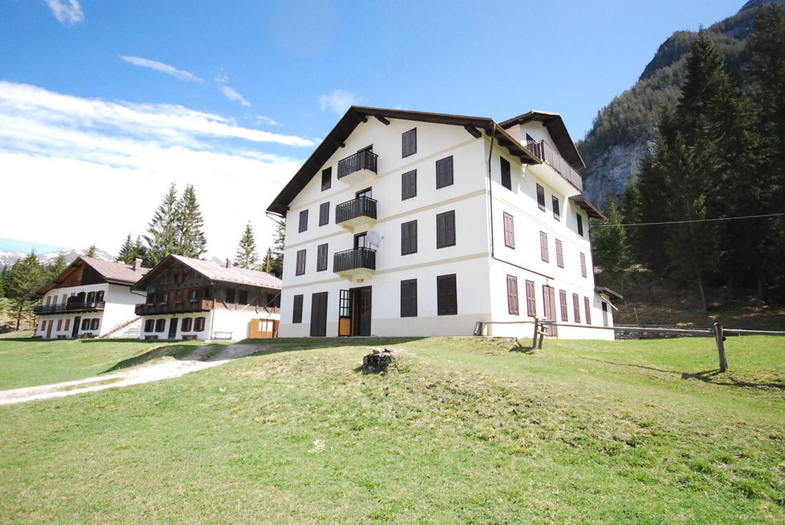 House in Santo Stefano di Cadore, Veneto, Italy 1 - 13656410