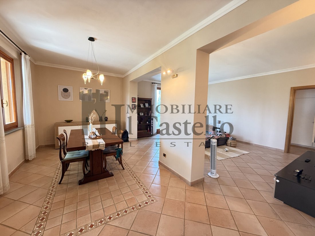 Villa in Castiglione del Lago, Umbria, Italy 5 - 15818535