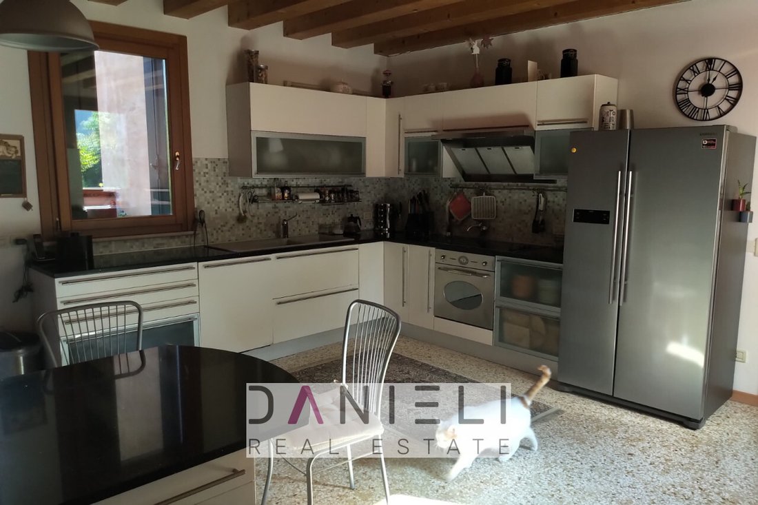 Villa in Brendola, Veneto, Italy 1 - 12489086