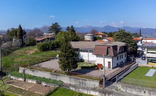 Villa in Rogeno, Lombardy, Italy 1