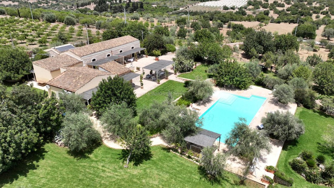Villa in Noto, Sicily, Italy 1 - 12119417