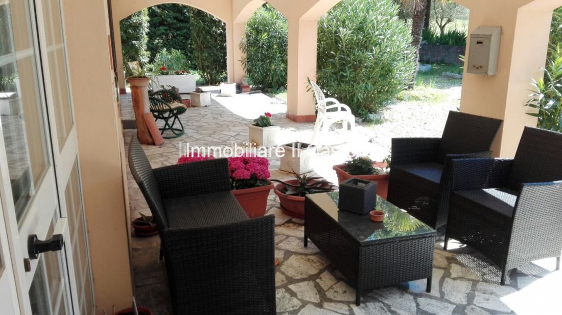 Villa in Castiglione del Lago, Umbria, Italy 5 - 12300508