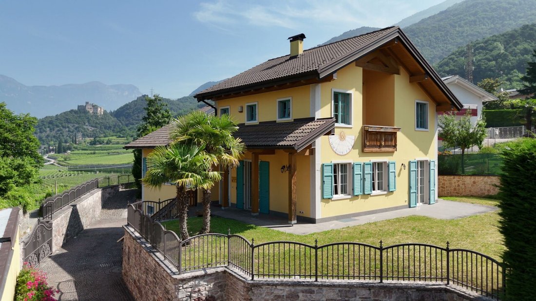 Villa in Lasino, Trentino – Alto Adige/Südtirol, Italy 1 - 15857362