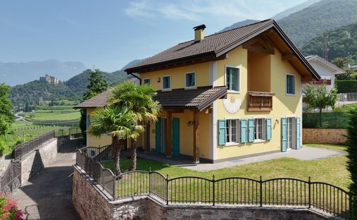 Villa in Lasino, Trentino – Alto Adige/Südtirol, Italy 1