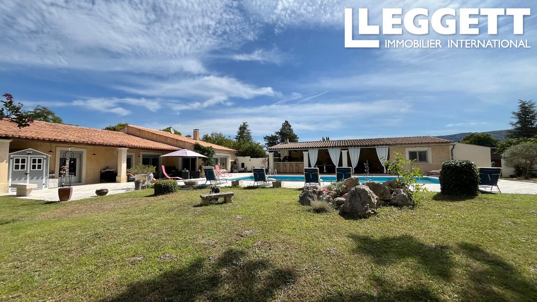 House in Cavaillon, Provence-Alpes-Côte d'Azur, France 1 - 16023074