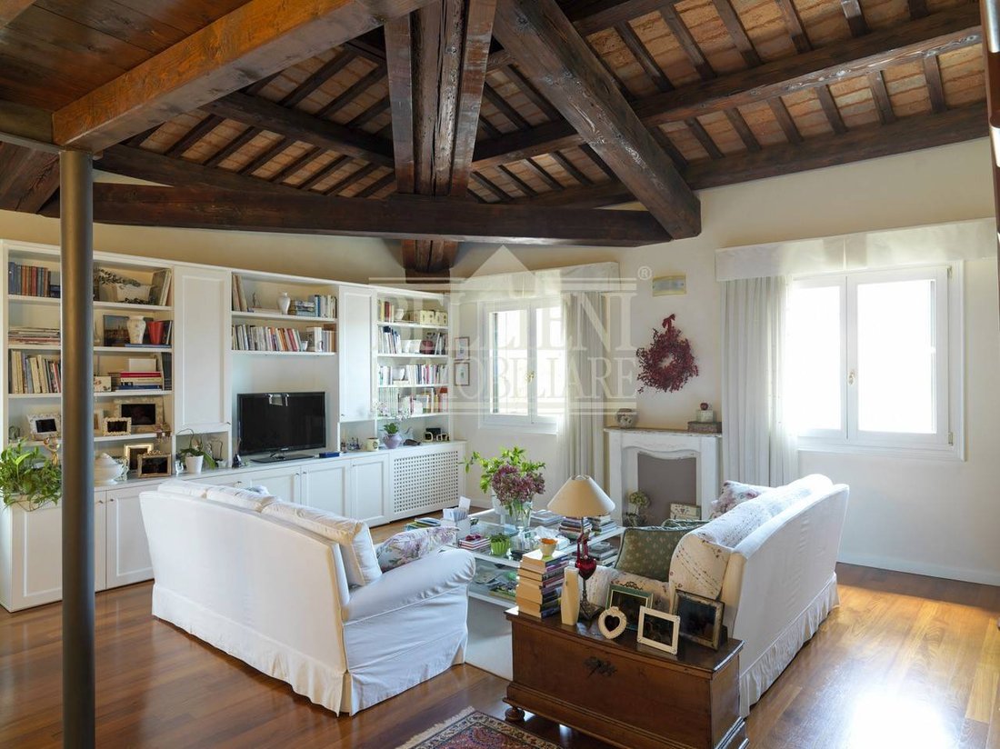 Apartment in Center, Vicenza, Veneto 3 - 13697878