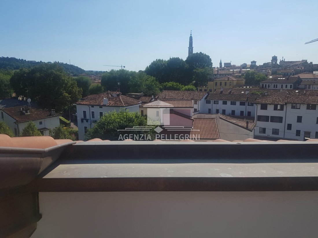 Apartment in Center, Vicenza, Veneto 5 - 12118592