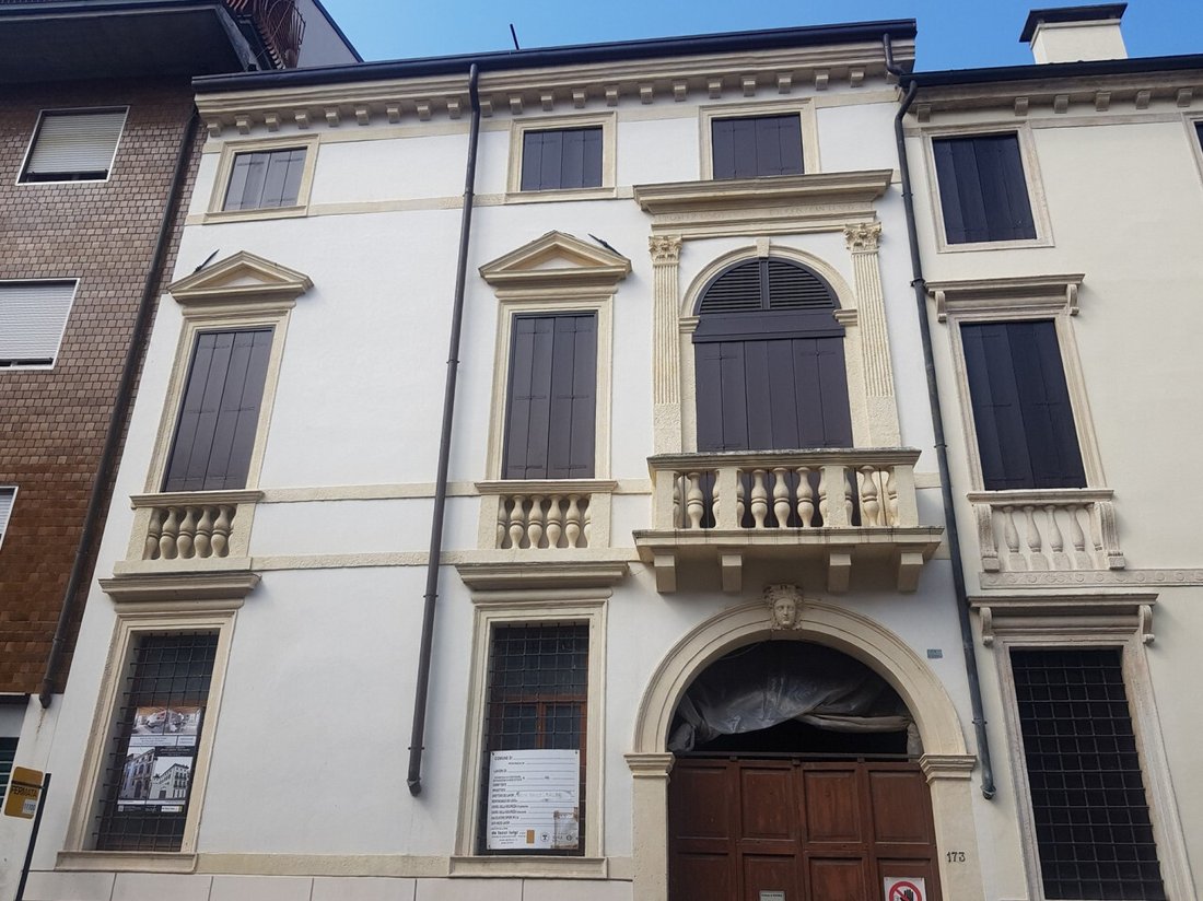 Apartment in Center, Vicenza, Veneto 1 - 15259106