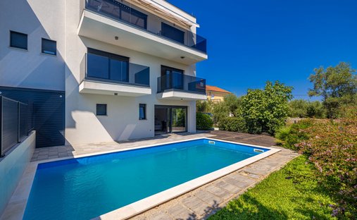 Apartment in Porat, Primorje-Gorski Kotar County, Croatia 1