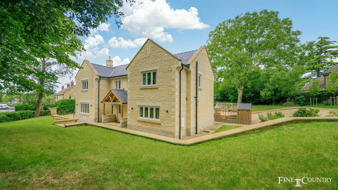 House in Edith Weston, England 2 - 16022836