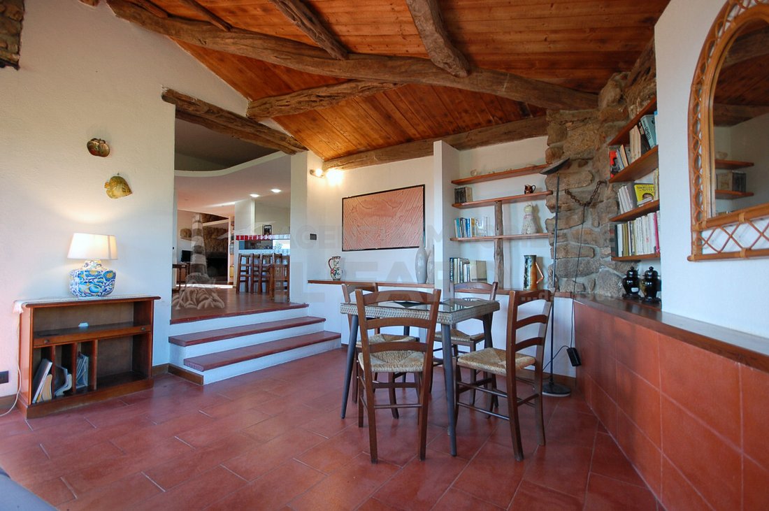 Villa in Sualeddu, Sardinia, Italy 1 - 13607893
