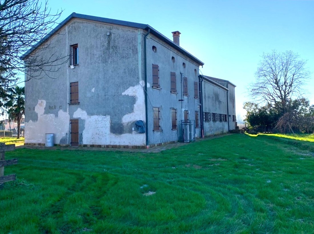 House in Piazzola sul Brenta, Veneto, Italy 3 - 15291153