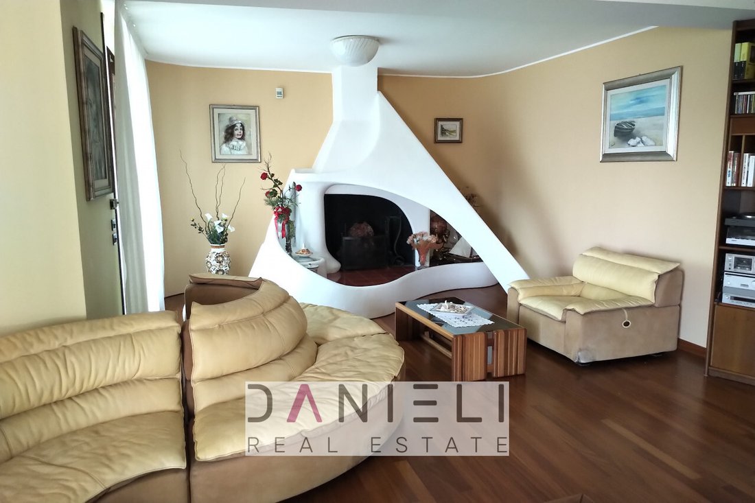 House in Brogliano, Veneto, Italy 2 - 15910896